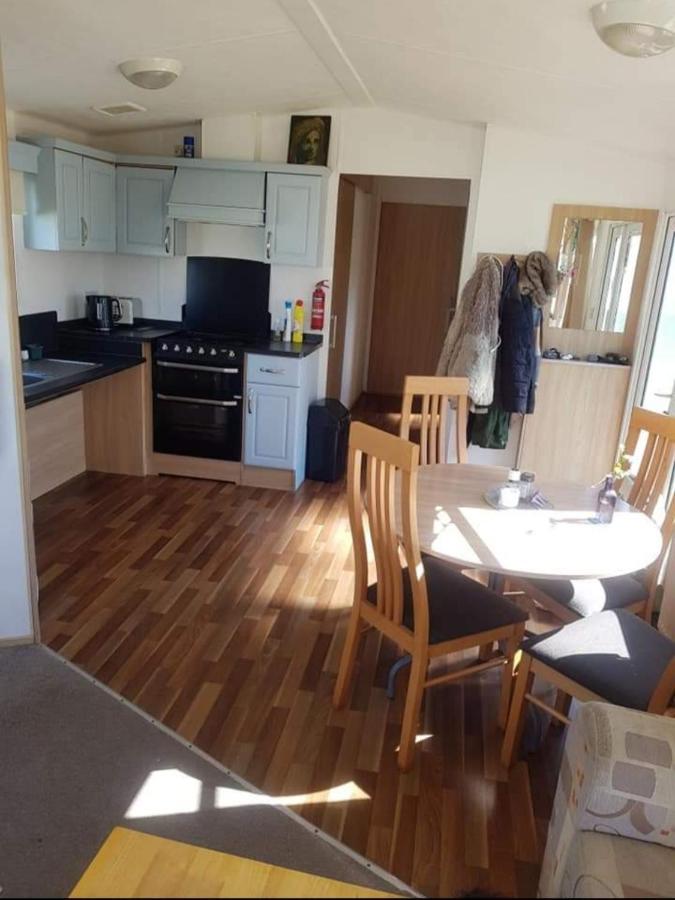 Private Caravan Situated At Parkdean Holiday Resort St Margaret'S At Cliffe Number 18 Extérieur photo