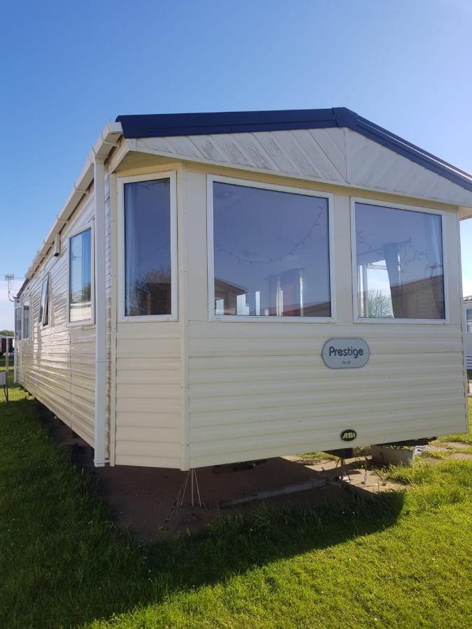 Private Caravan Situated At Parkdean Holiday Resort St Margaret'S At Cliffe Number 18 Extérieur photo