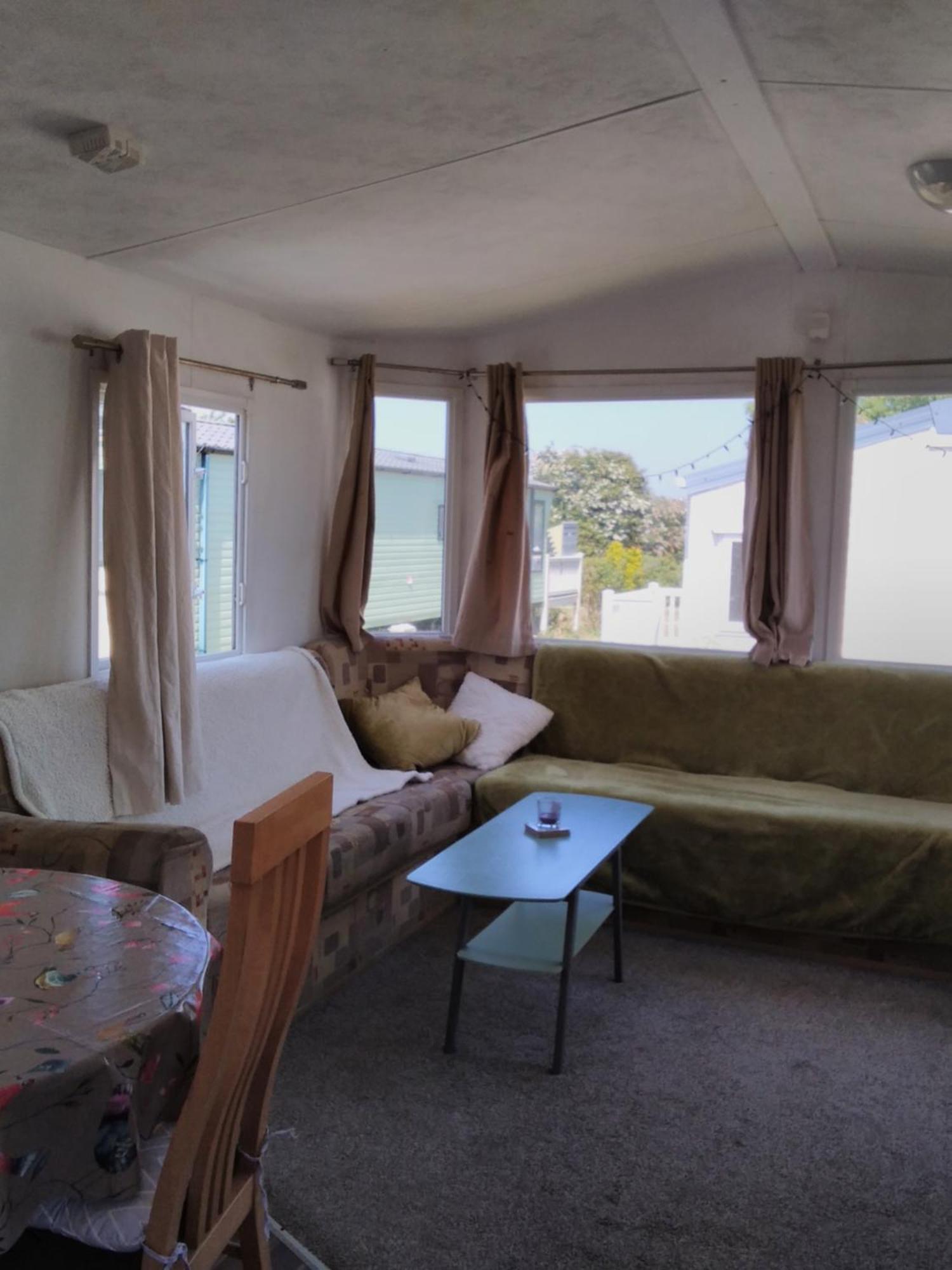 Private Caravan Situated At Parkdean Holiday Resort St Margaret'S At Cliffe Number 18 Extérieur photo