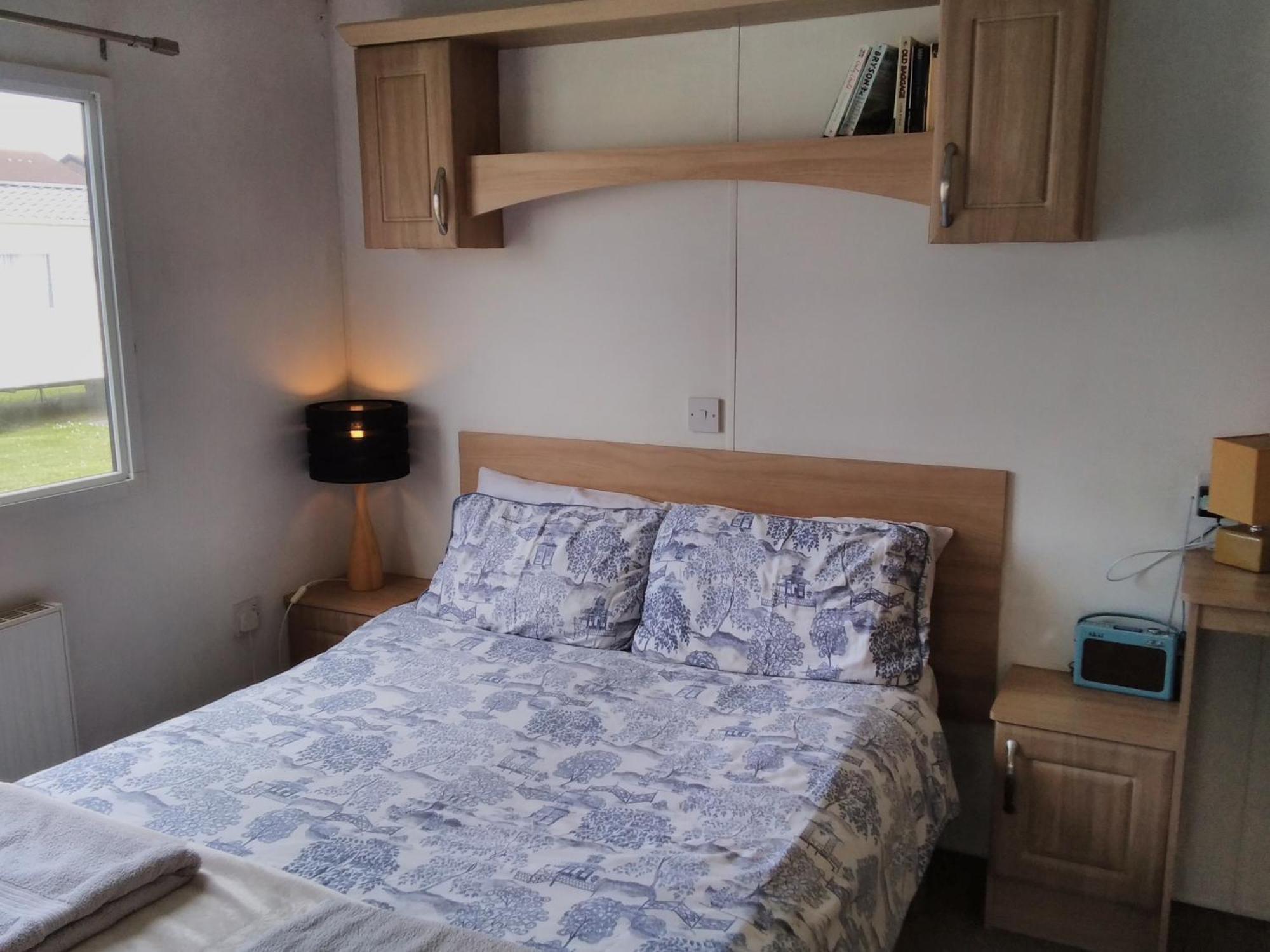 Private Caravan Situated At Parkdean Holiday Resort St Margaret'S At Cliffe Number 18 Extérieur photo