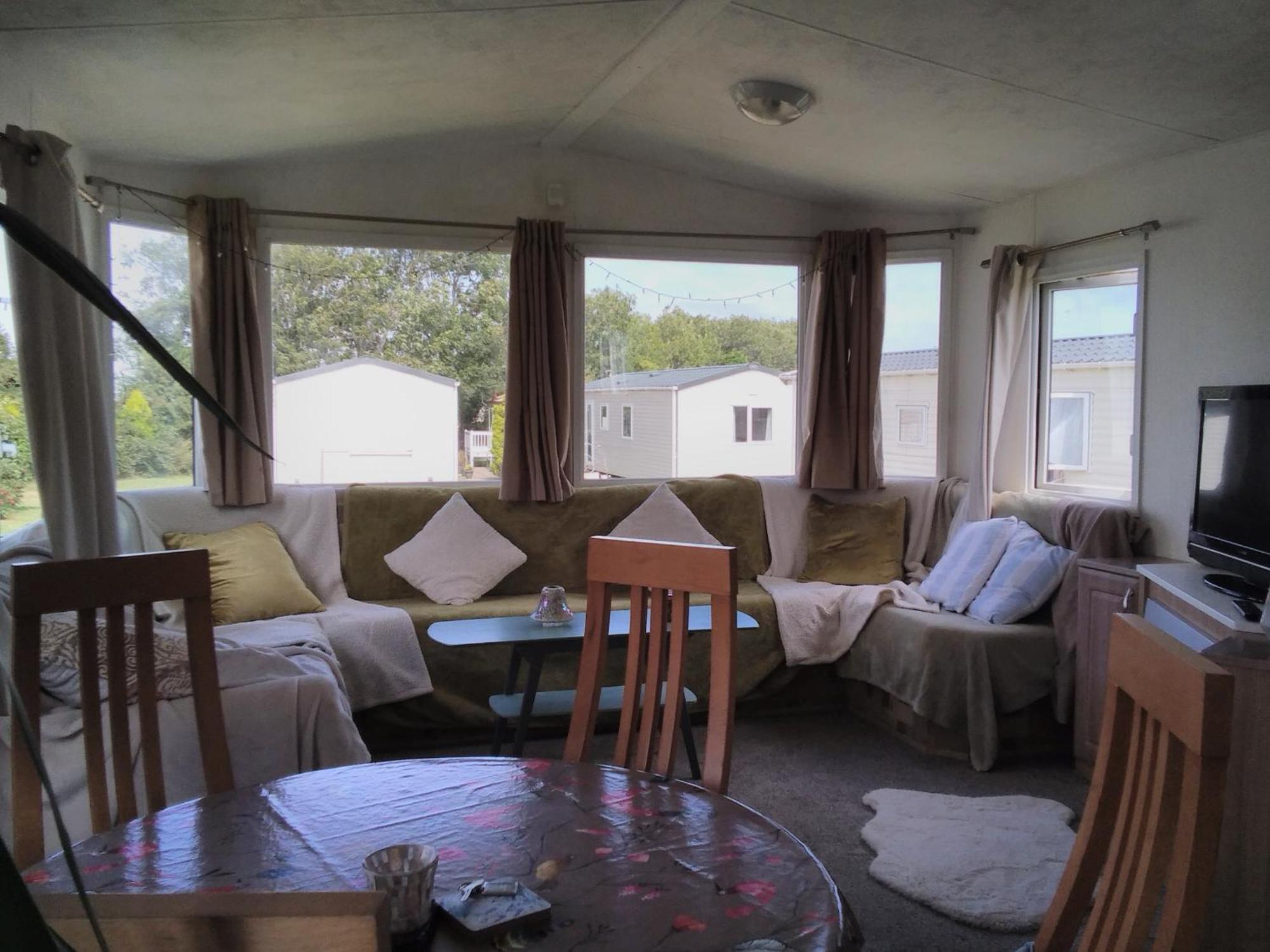 Private Caravan Situated At Parkdean Holiday Resort St Margaret'S At Cliffe Number 18 Extérieur photo