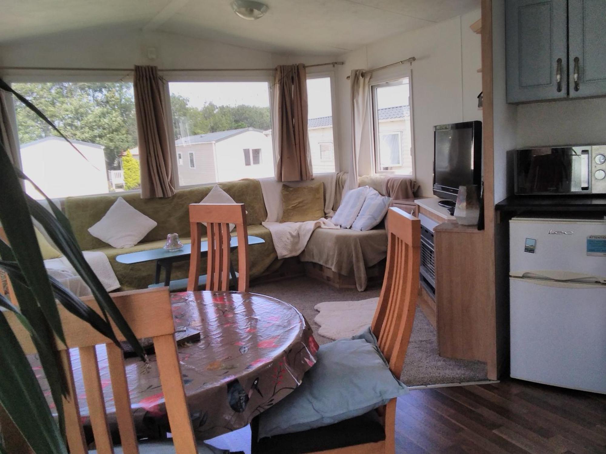 Private Caravan Situated At Parkdean Holiday Resort St Margaret'S At Cliffe Number 18 Extérieur photo